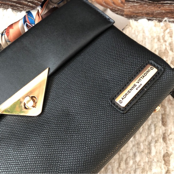 Adrienne Vittadini Purse - Picture 2 of 10